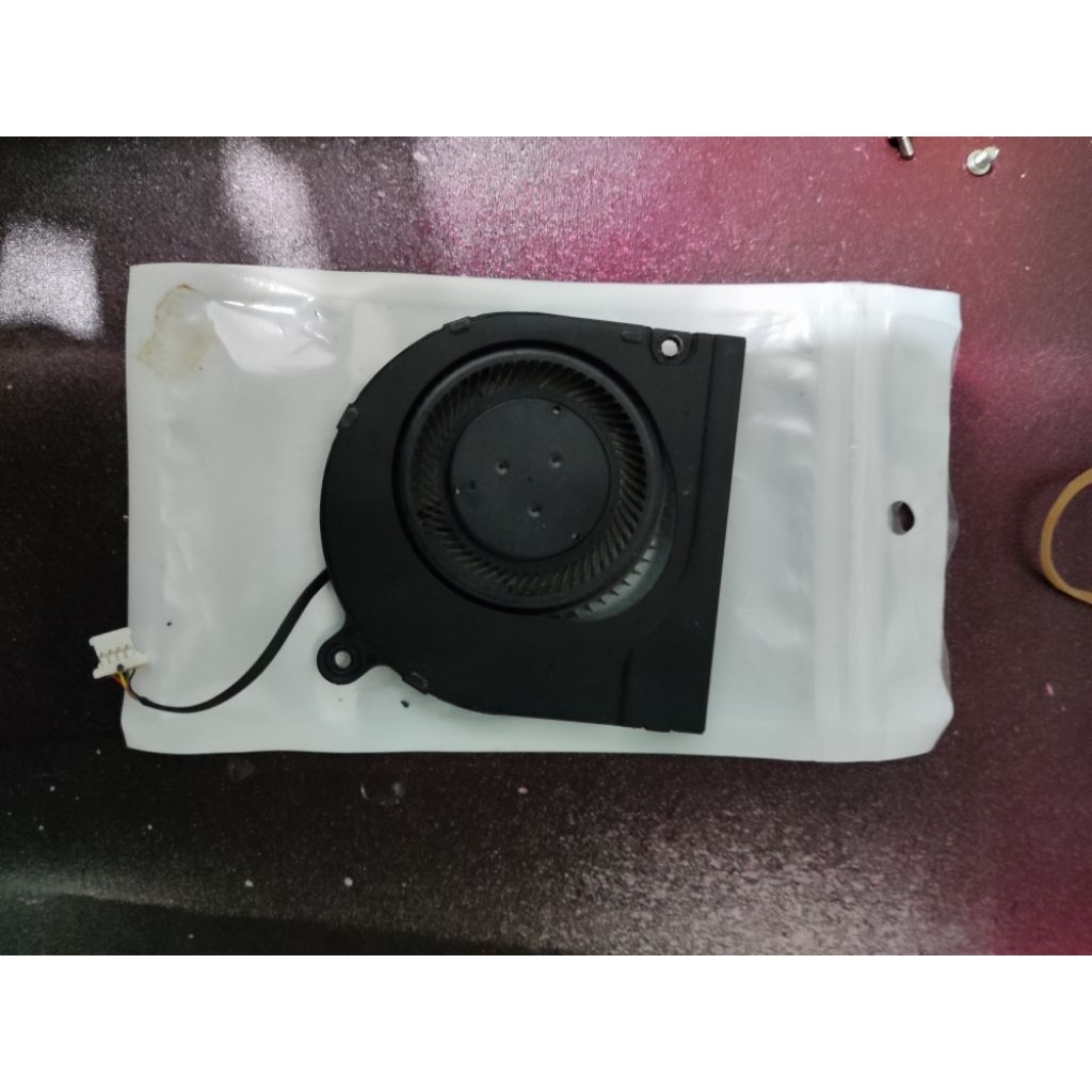 fan acer Travelmate P214