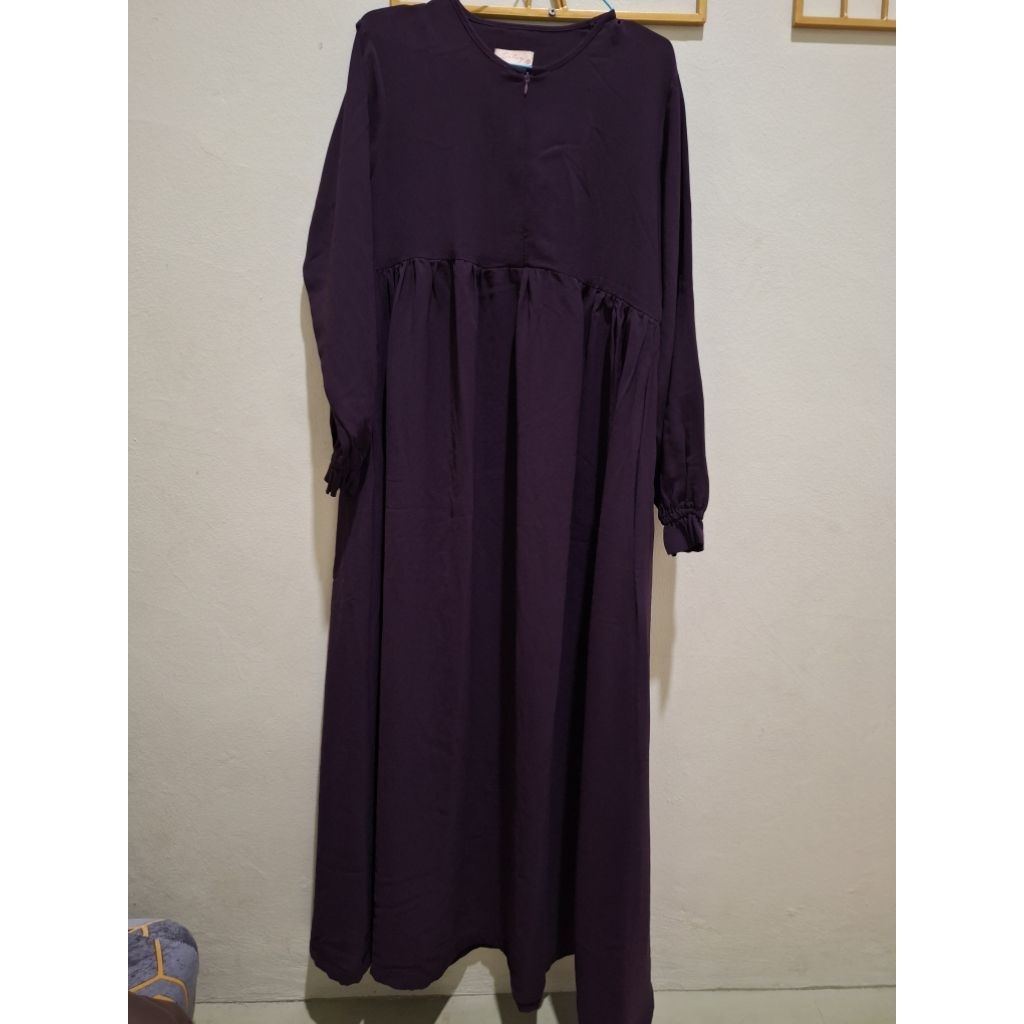 Preloved lilura raisin size M by ditsy