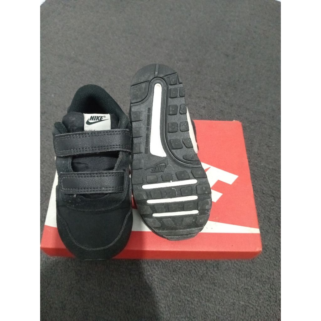 Preloved Sepatu Nike Anak