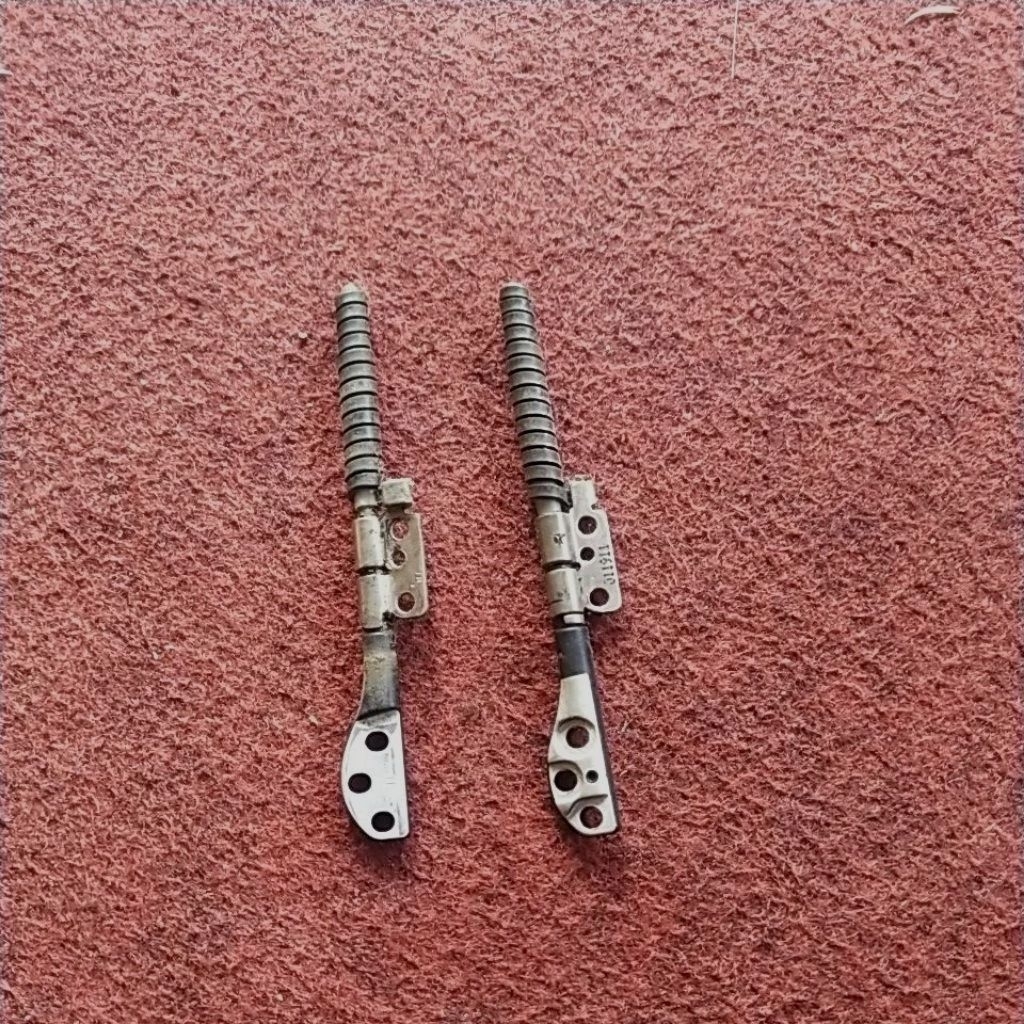engsel macbook pro 2010 a1286