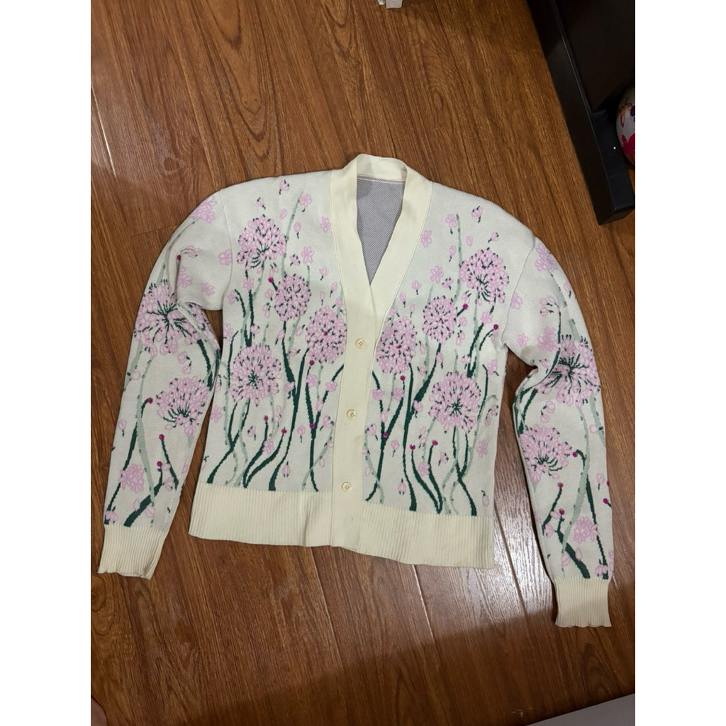 Preloved baju outer Claude - Faressa Cardigan