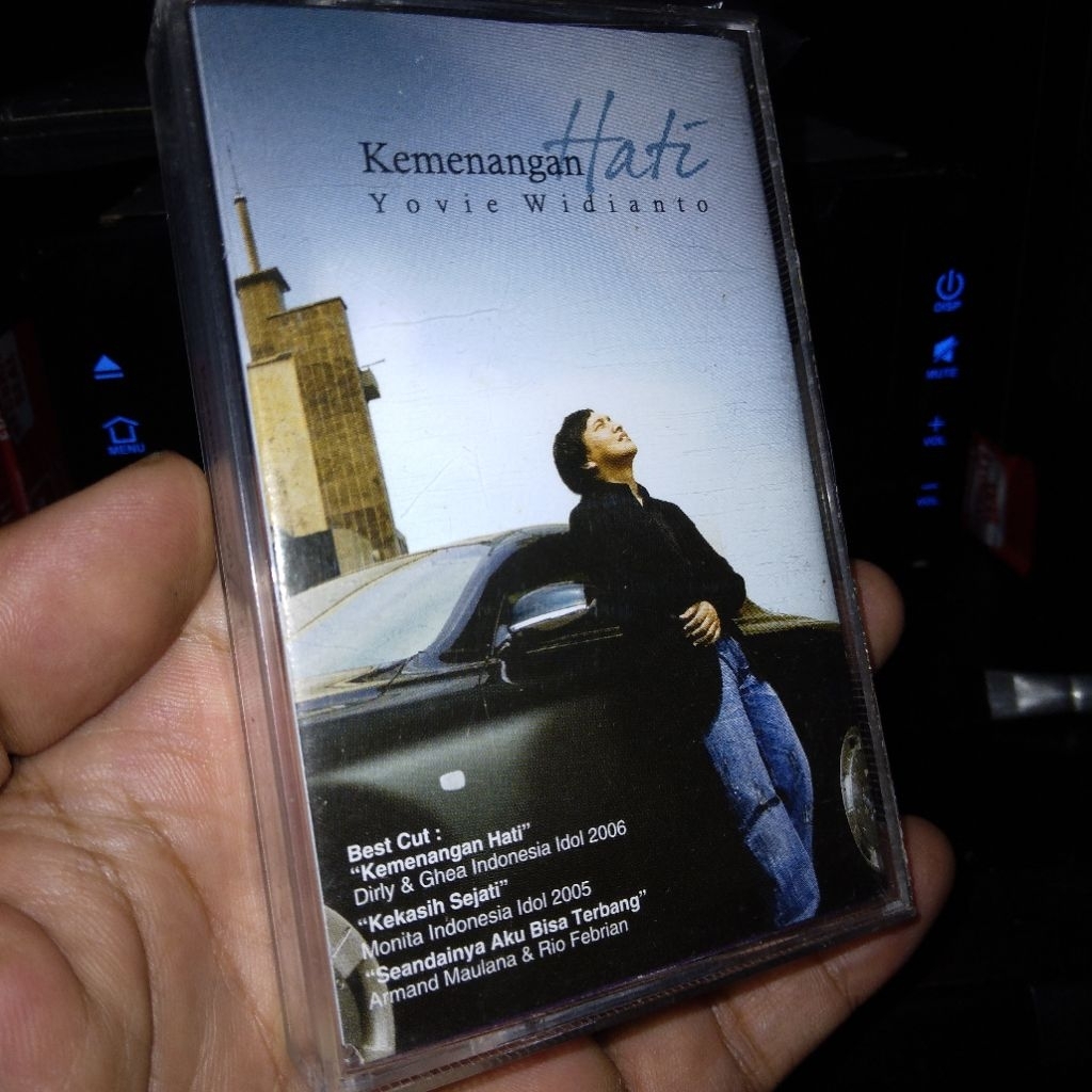Kaset Yovie Widianto Kemenangan Hati