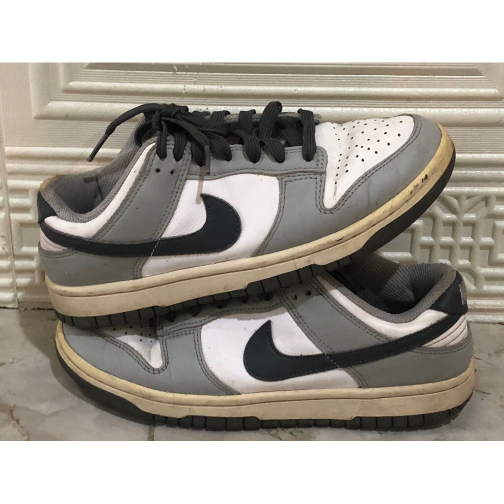 SEPATU SECOND| Nike Dunk Low Grey White (Made in Indonesia) – Size [23,5cm]