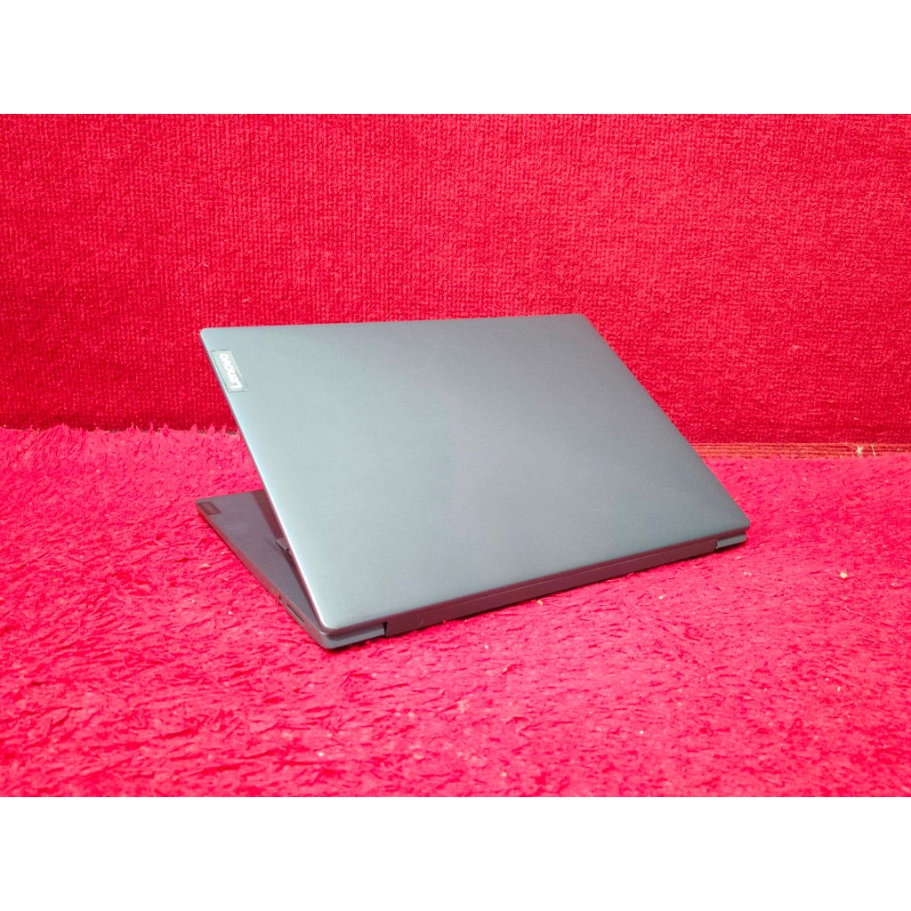 Laptop LENOVO V14-ADA AMD 3020e RAM 4GB SSD 256GB