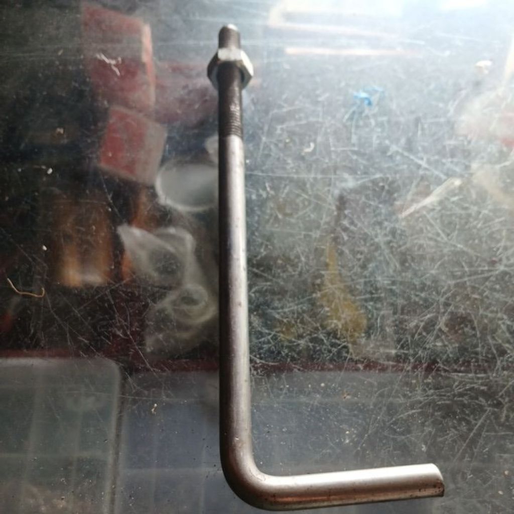 baut angkur as st41 m10  10 10 mm x 200 ( 20 cm ) kunci 17