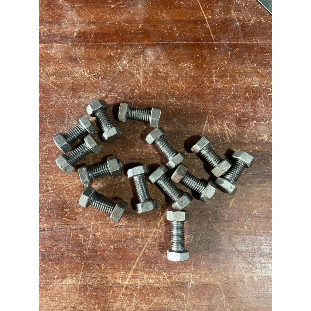 Baut M 8 panjang 20 cm kunci 12