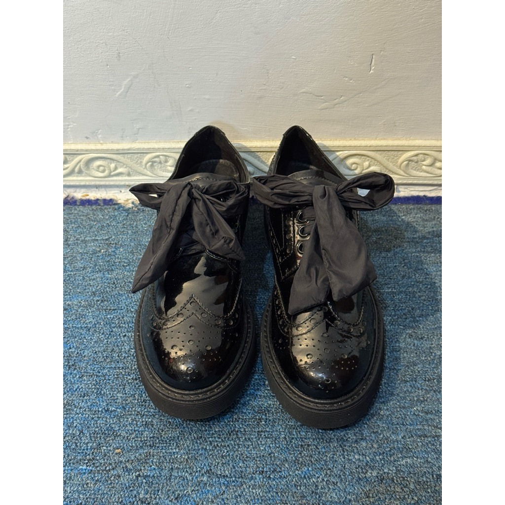 sepatu oxford wingtip marek PRADA paten hitam original 1T4L14