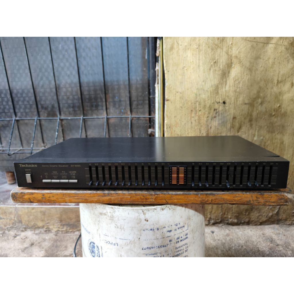 equalizer technics SH 8045