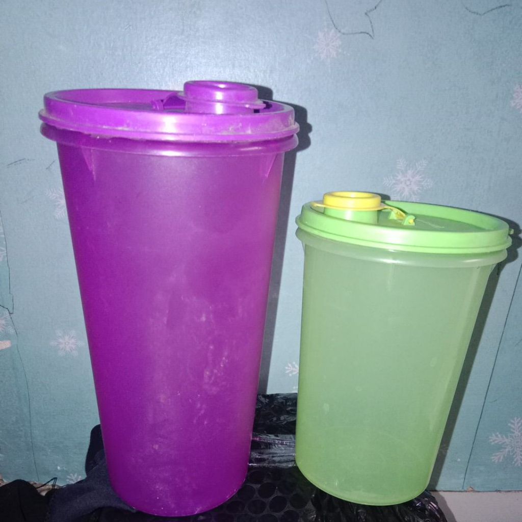 tupperware botol minum kulkas ungu 1,4L preloved