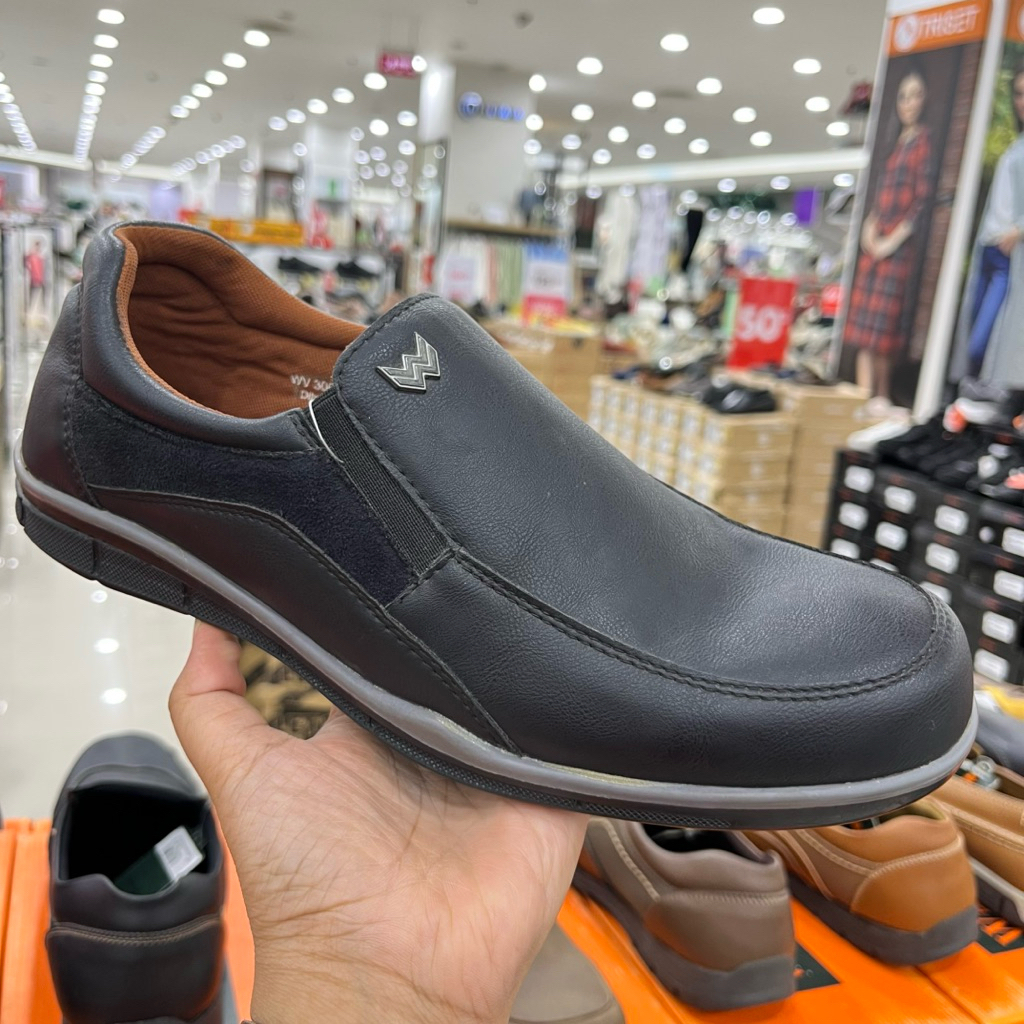 Watchout Sepatu Slip on Pria comfy