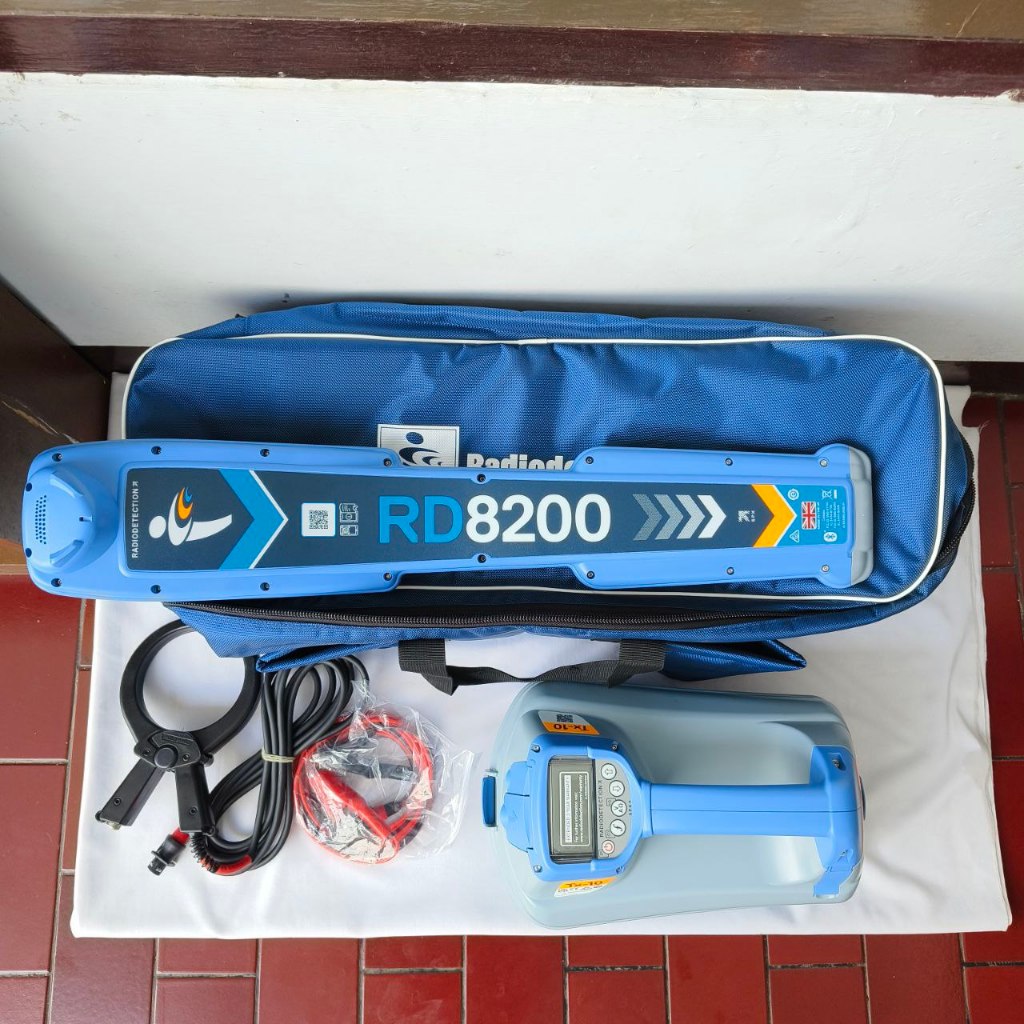 Radiodetection SPX RD8200 Cable and Pipe Locator Pendeteksi Kabel & Pipa Set