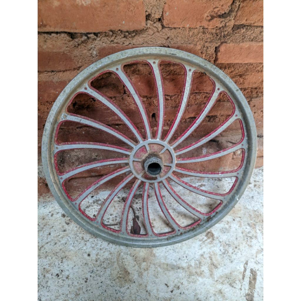 Velk racing sepeda alloy ukuran 20 modif minion minitrex BMX sepeda lipat ( drat satu/ sebelah)