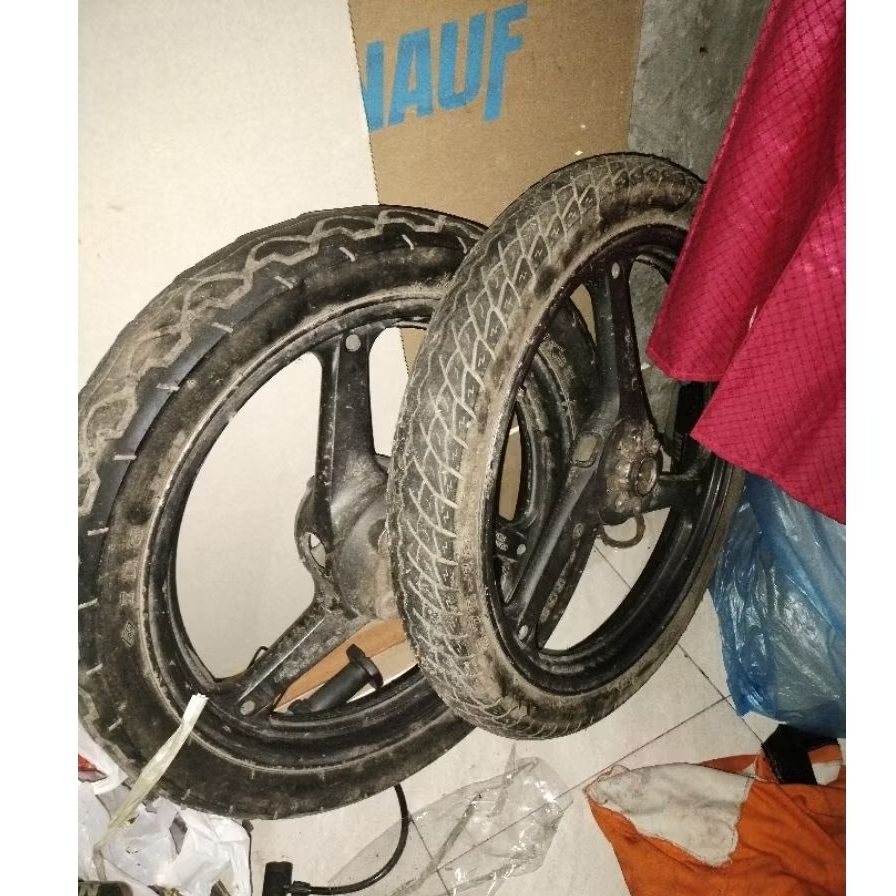 velg original tiger revo