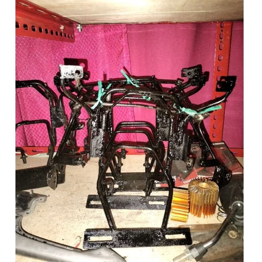 breket / breaket / pangkon / tralis lampu pece / pc tiger