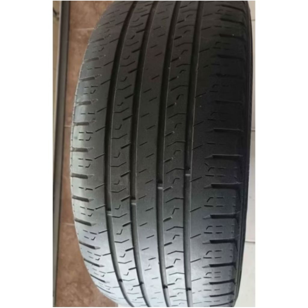 Ban Mobil Copotan Ring 18 Merek Continental 235/55 R18 Second Tubles