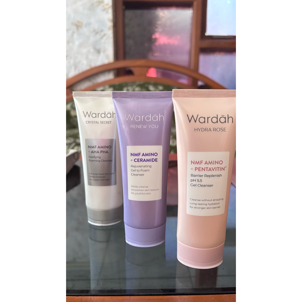 wardah cystal secret foaming cleanser pembersih wajah wardah
