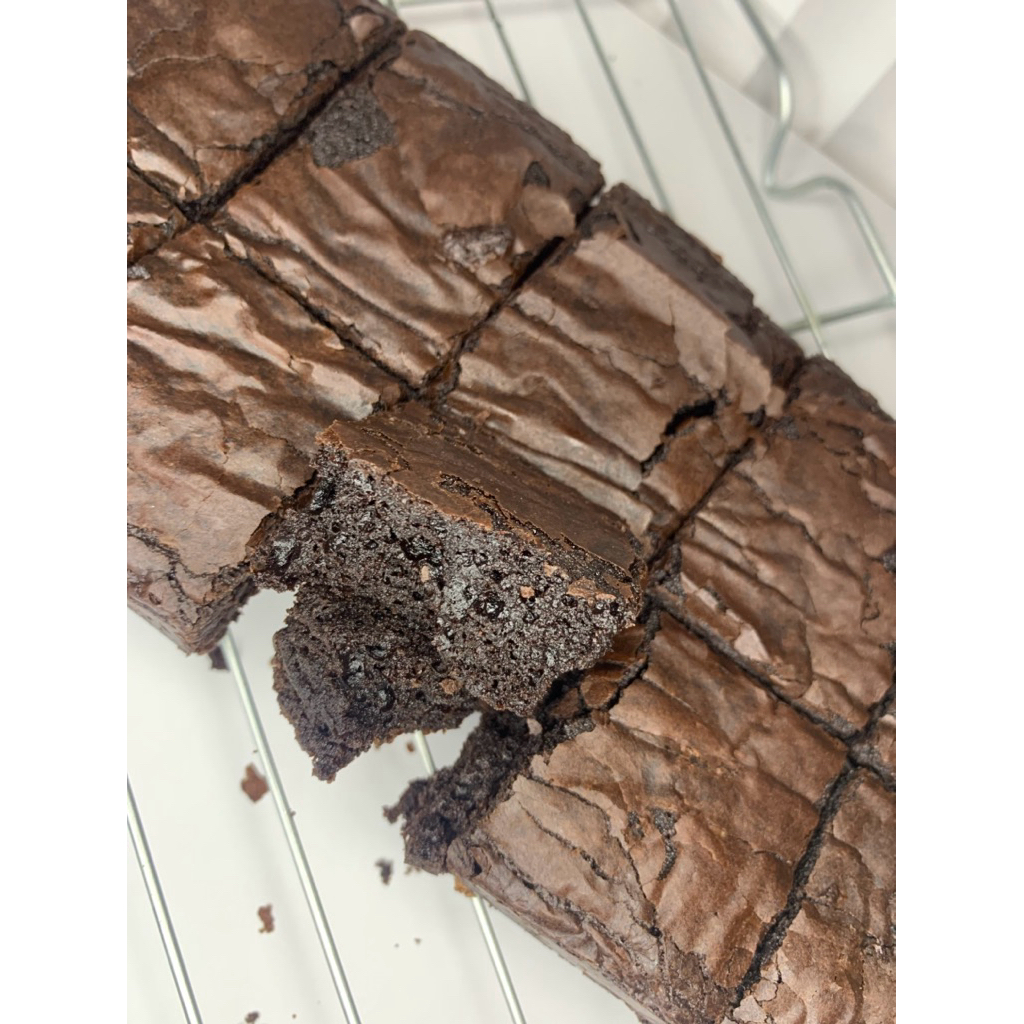 FUDGY BROWNIES || Homemade dengan penuh cinta