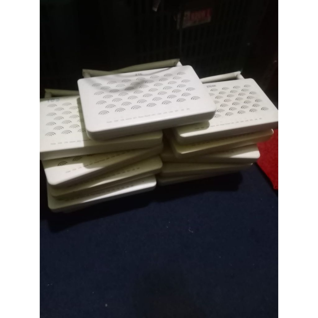 ROUTER , ONT ZTE V1 F660