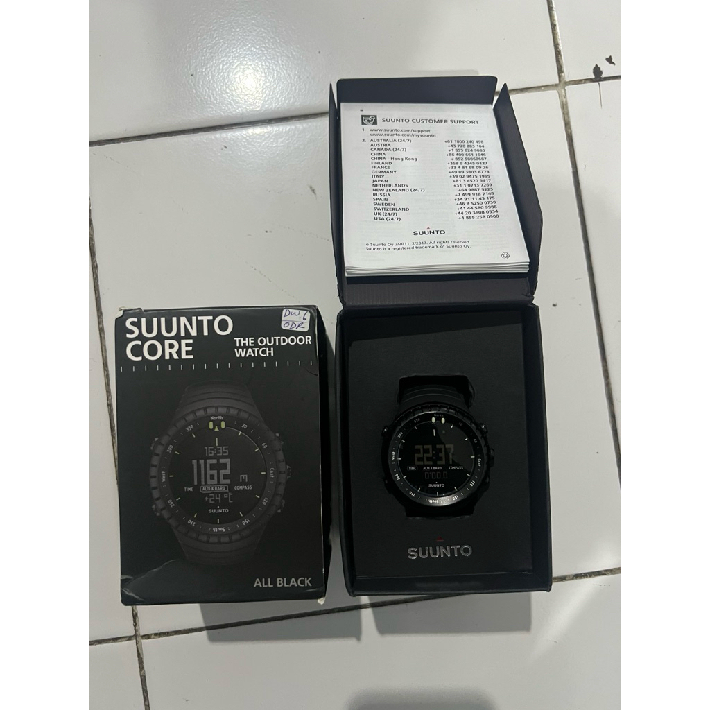 Jam Tangan SUUNTO Core black