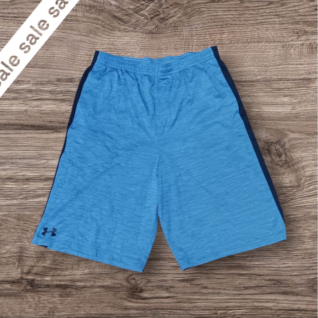 Celana pendek UNDER ARMOUR
