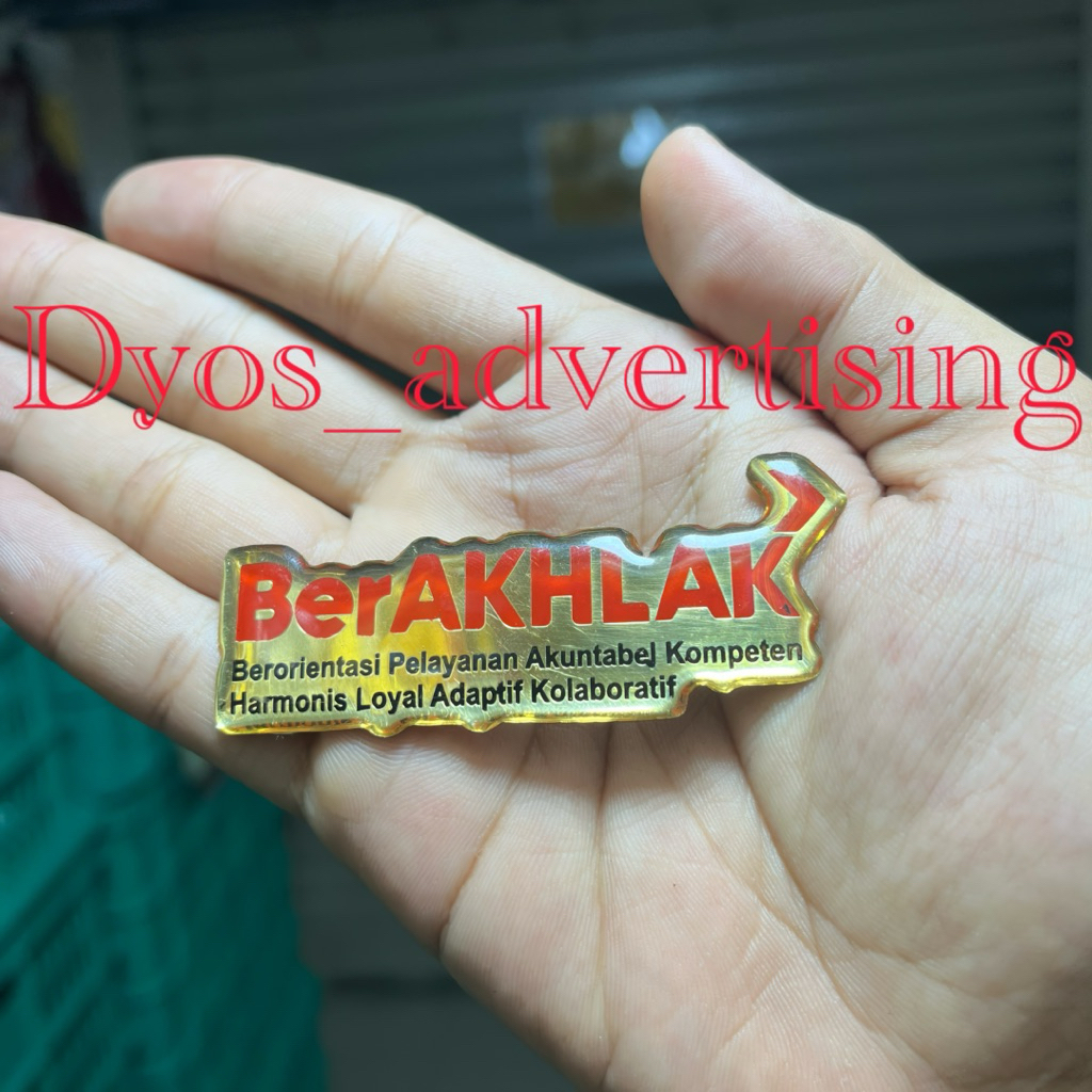 Pin BerAKHLAK ASN berkualitas magnet ready stok