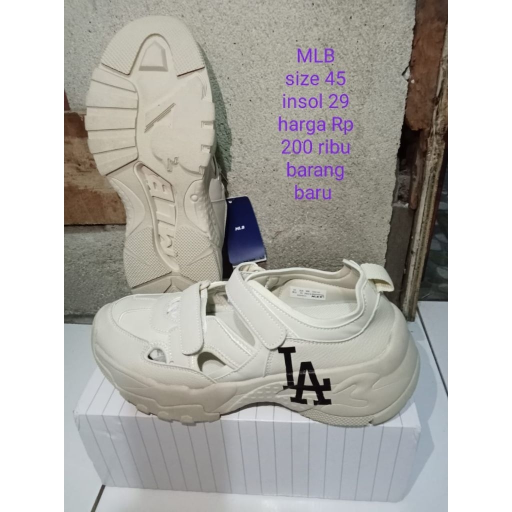 sepatu sandal MLB size 45
