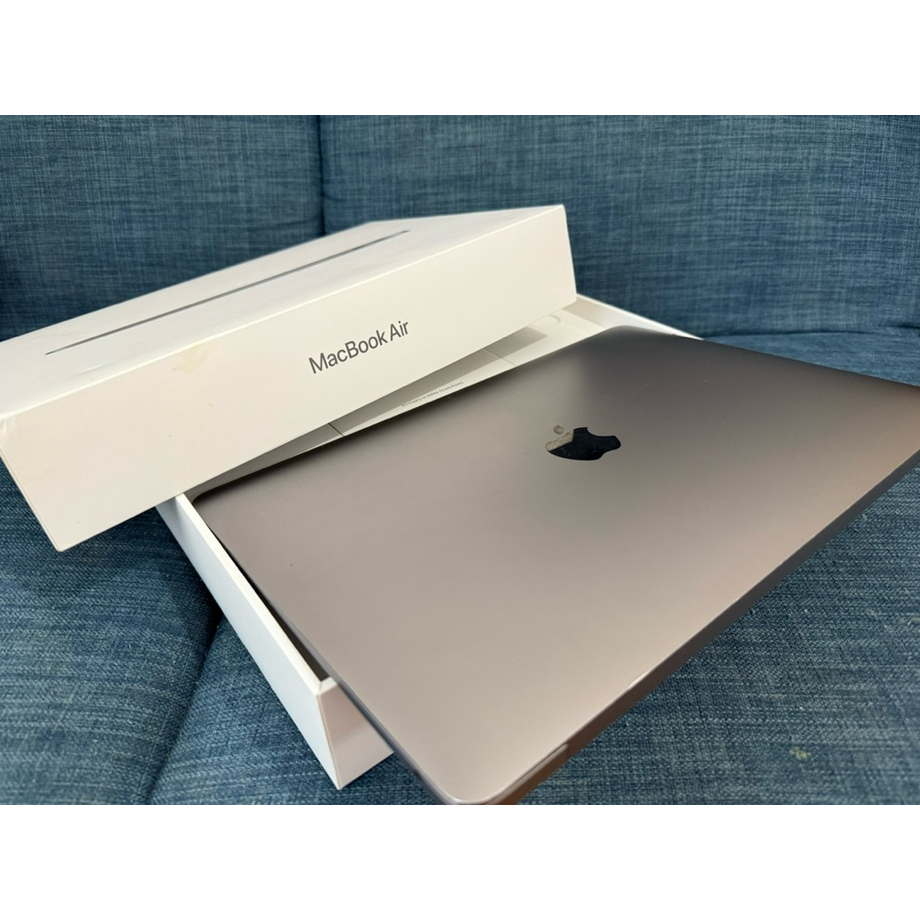 MACBOOK Air M1 2020 RAM 16GB/SSD 256 GB [PRELOVED]