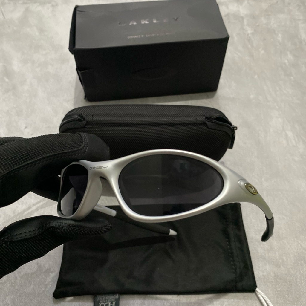Oakley minute black iridium