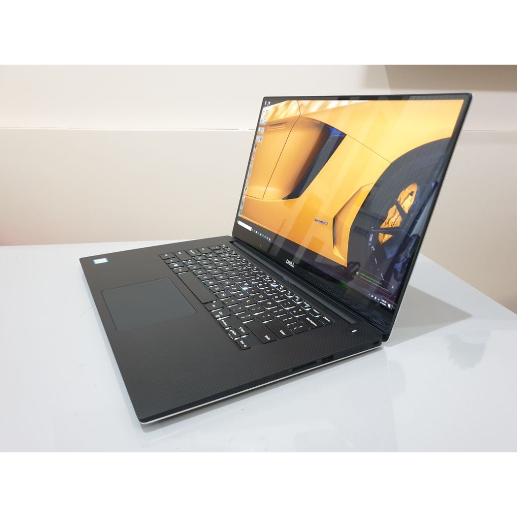 Laptop Dell XPS 15 9560 Intel Core i7 VGA Nvidia GTX 1050 15-Inch Touch 4K Resolusi