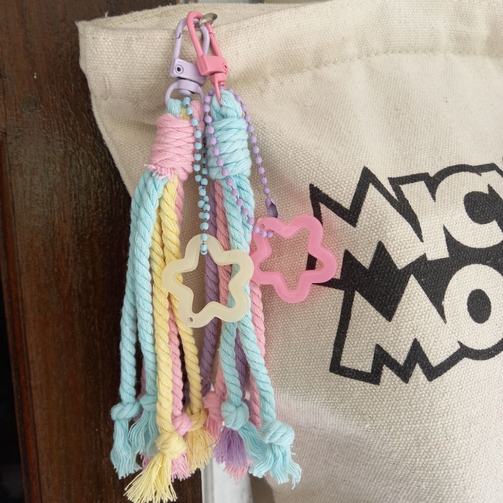 Bag Charm - Bintang Pastel | Gantungan Tas Tali Macrame Warna Pastel Aksesoris Tas Simpel Colorful B