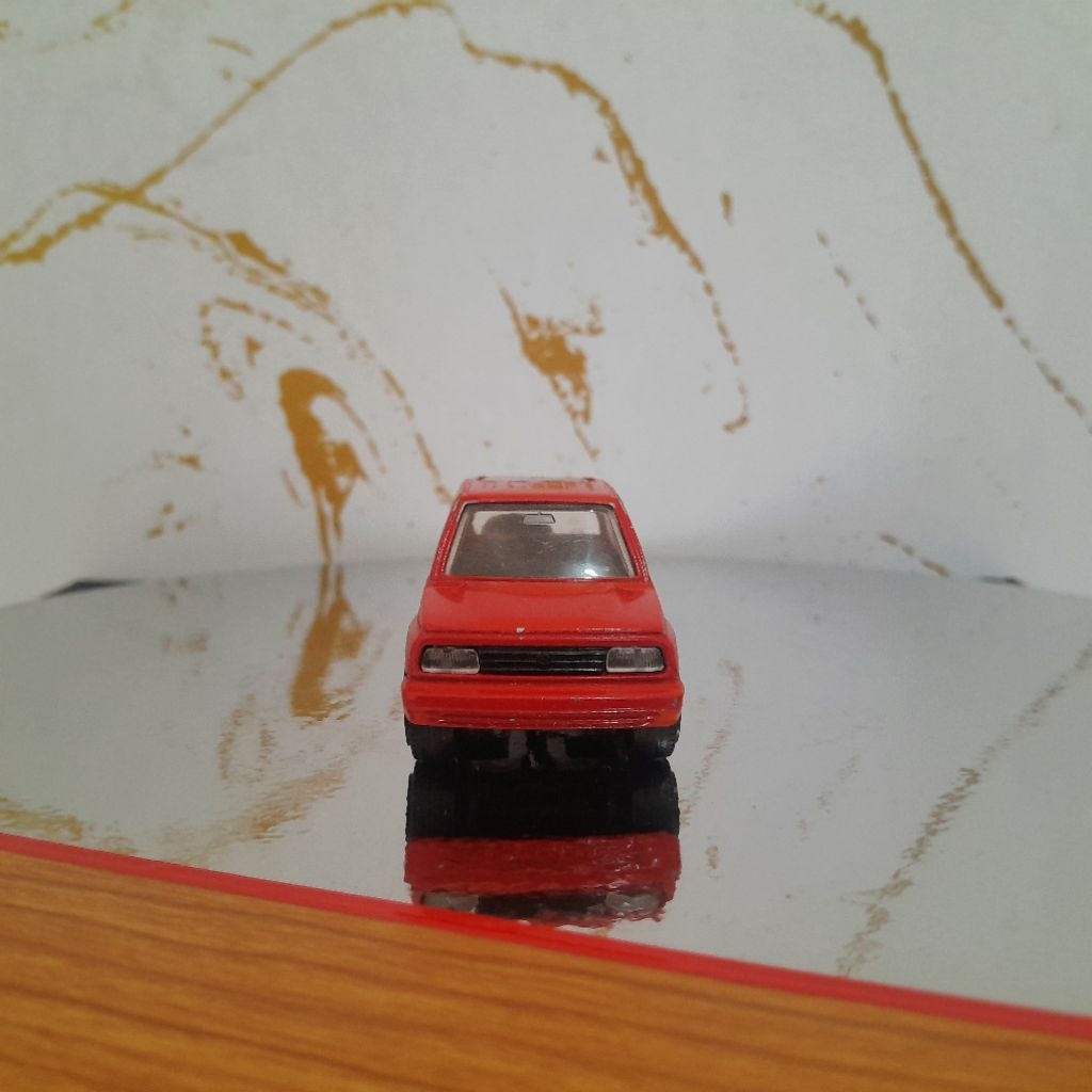 diecast miniatur mobilan Bburago Suzuki Vitara 1:43 Bekas