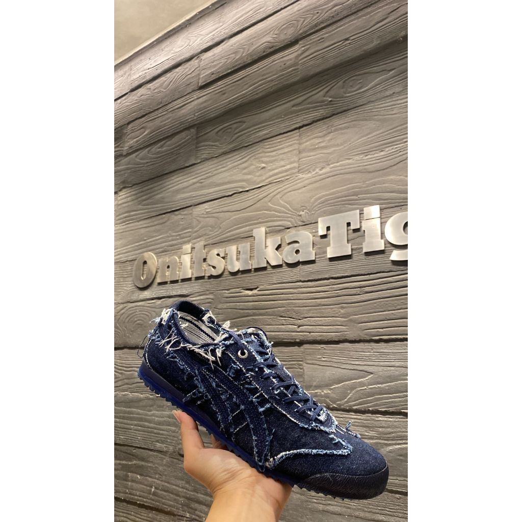 Onitsuka Tiger Slip On