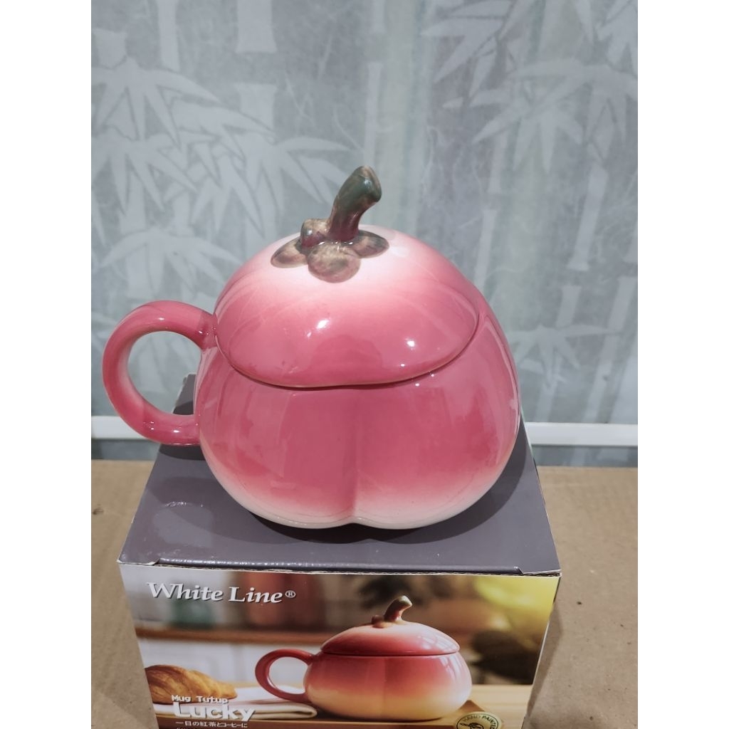 MUG LUCKY MOTIF PEACH IMLEK NATAL HAMPERS GELAS KERAMIK LUCU MEWAH UNIK