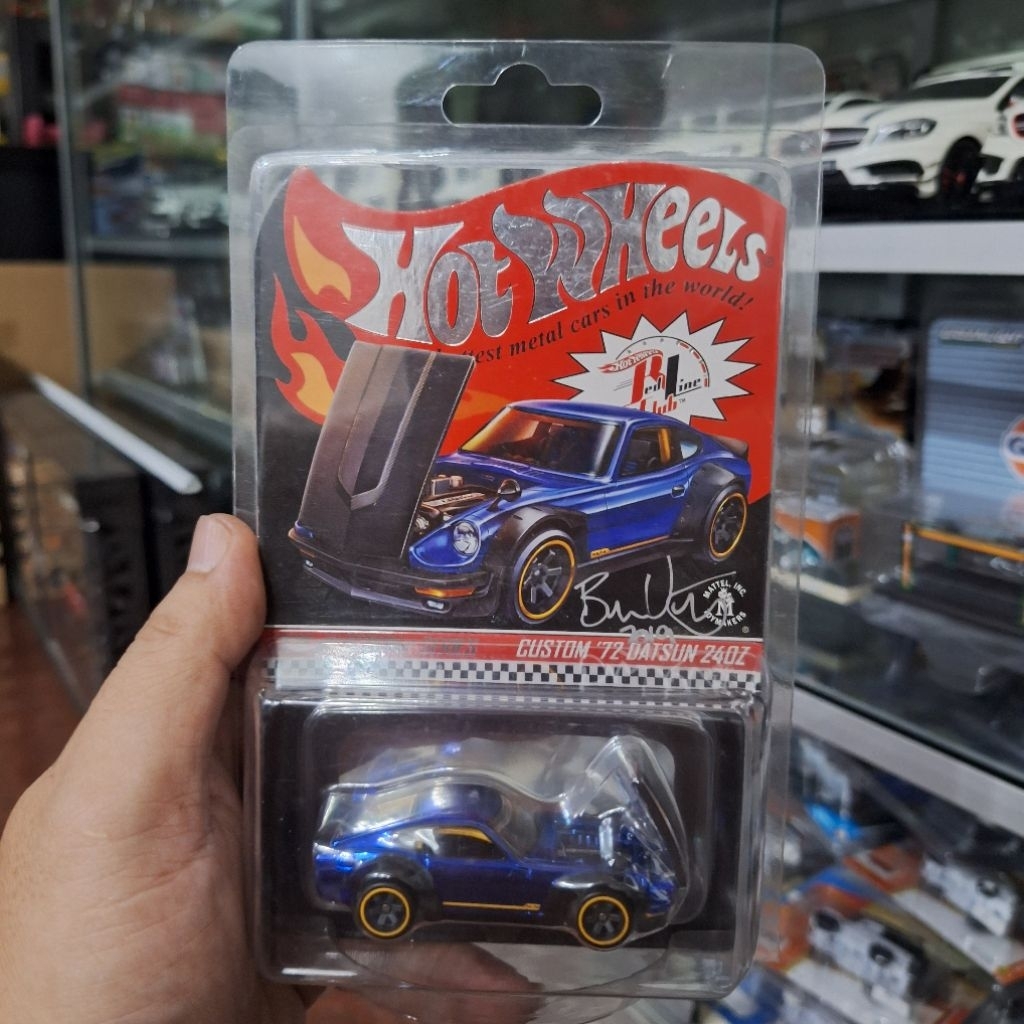 Hot Wheels RLC Skala 64 Custom 72 Datsun 240Z Blue Mettalic