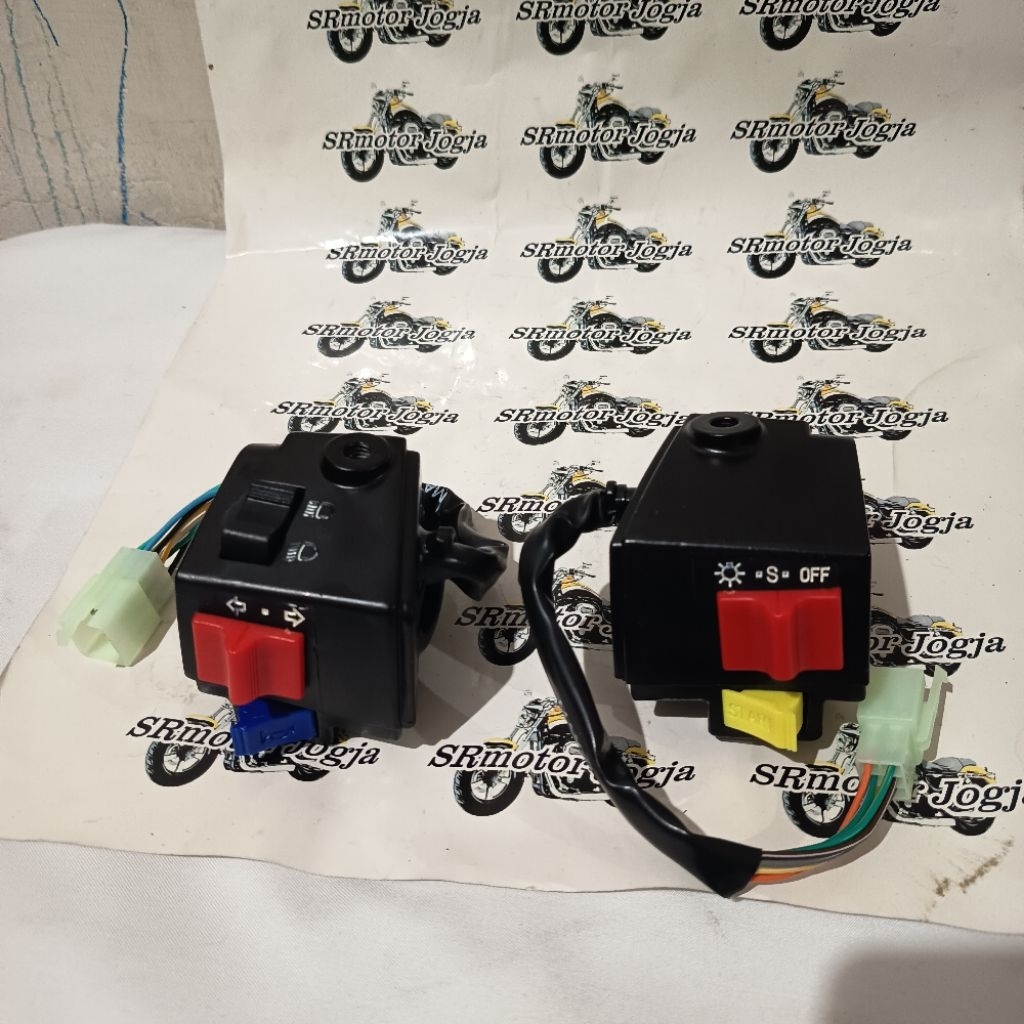 SAKLAR HOLDER KIRI DAN KANAN SUZUKI RC100 RC 100 BRAVO DK HOLDER KANAN KIRI SAKLAR KANAN KIRI SUZUKI