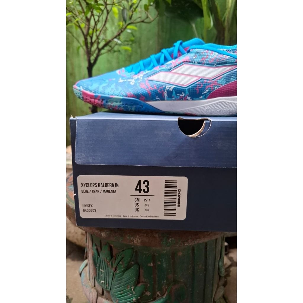 MILLS SEPATU FUTSAL CYCLOPS KALDERA IN BLUE/CYAN/MAGENTA 9400603