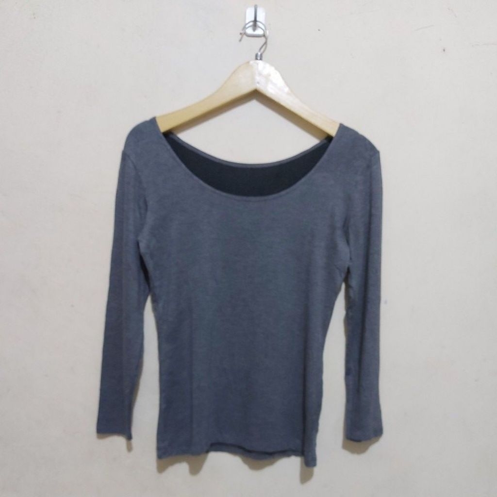 Pakaian dalam tshirt Heattech extrawarm scoop neck