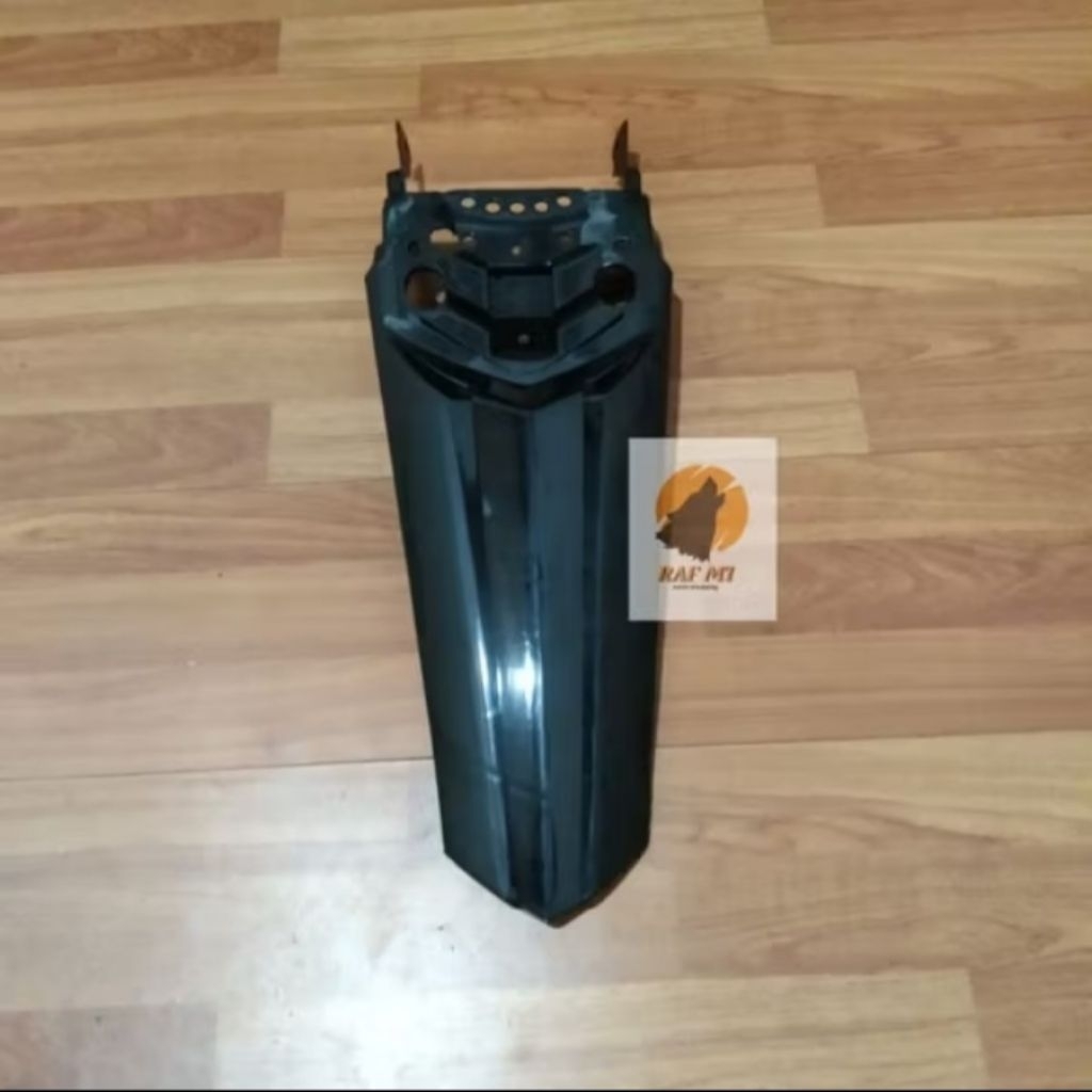 SPAKBOR BELAKANG CRF 150L SLEBOR BELAKANG CRF150L REAR FENDER CRF 150 L SIZE LONGER ORIGINAL CRF 150