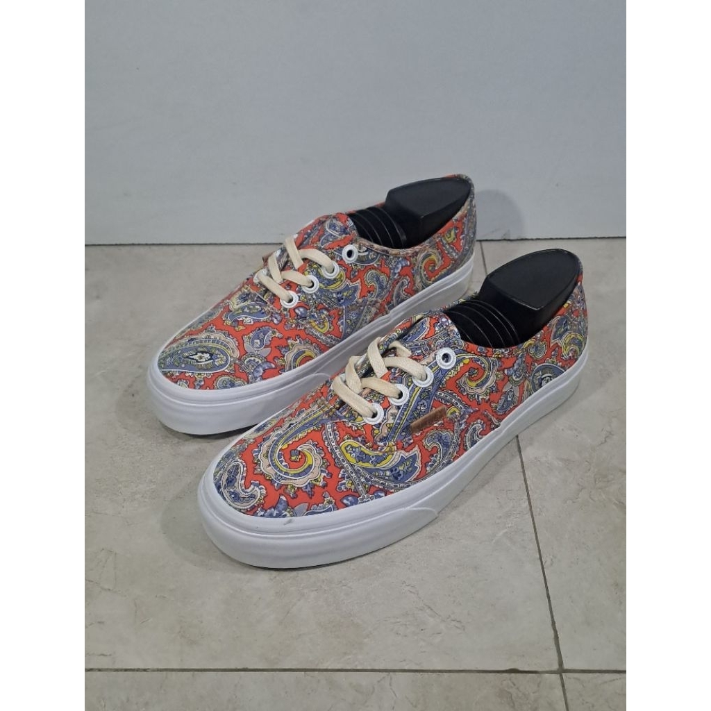 VANS AUTHENTIC PAISLEY SZ 38