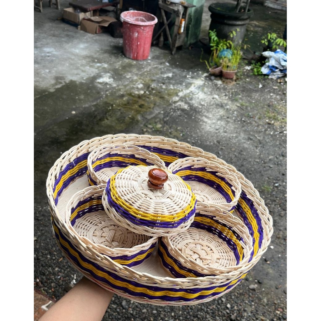 Sodan set isi 4 + 1 tutup / keranjang sesajen bali