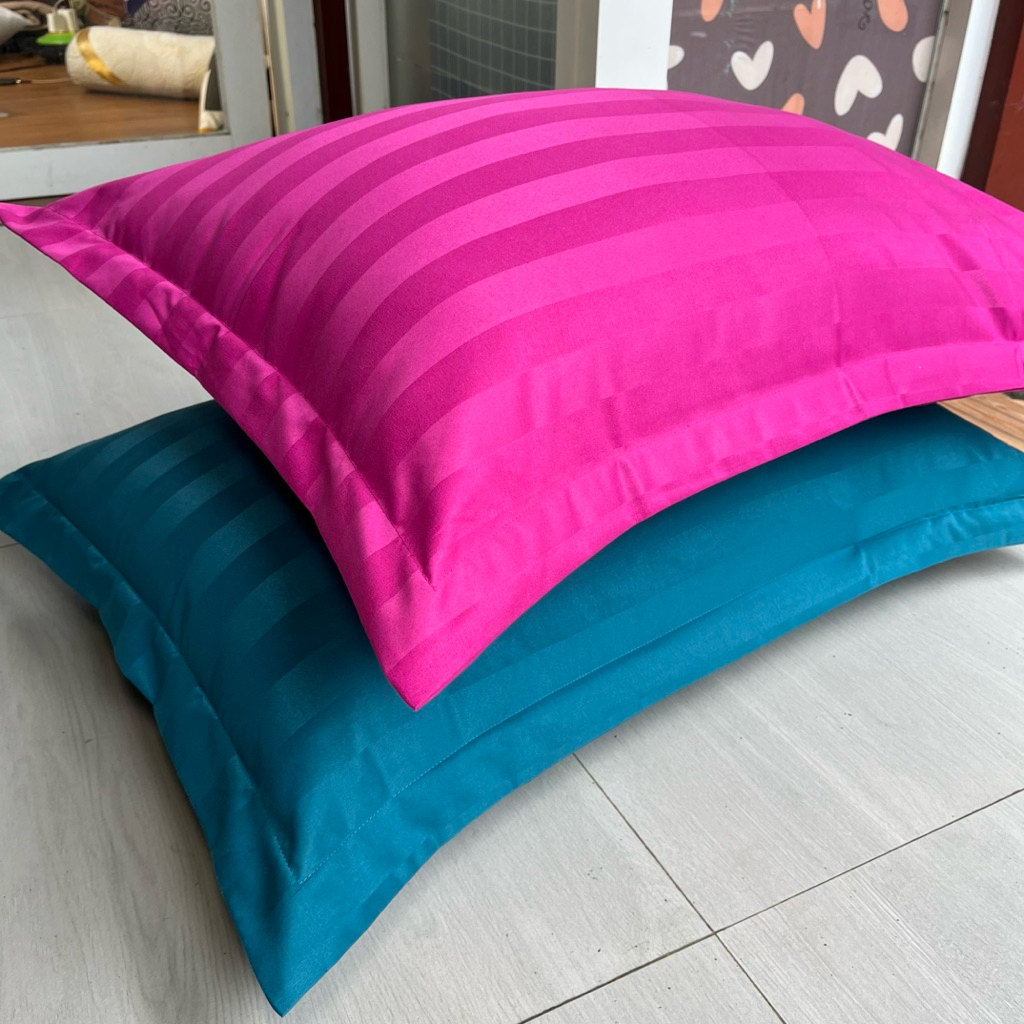 SARUNG BANTAL GULING HOTEL JUMBO