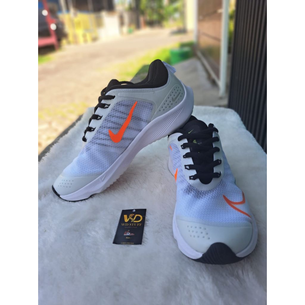 Sepatu Olahraga Nike Running