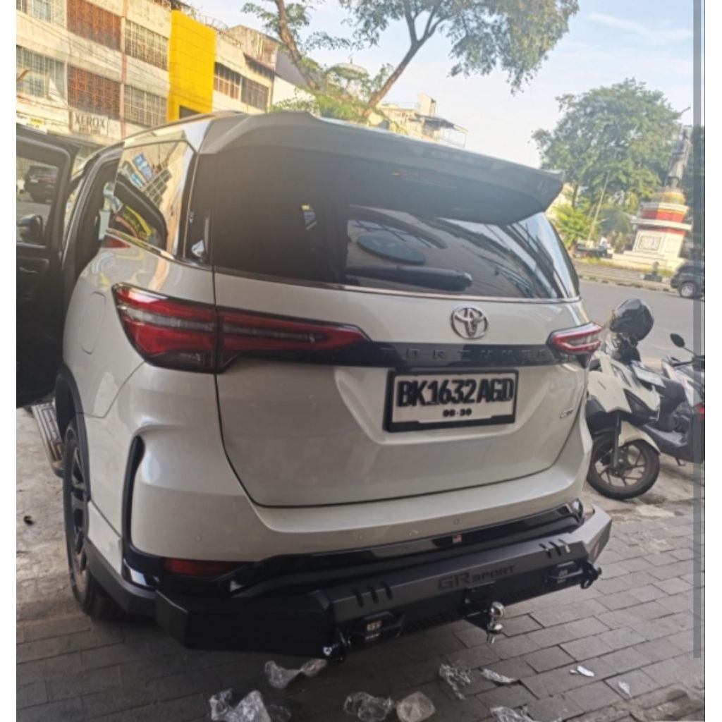 Towing belakang Model baru besar& Lampu LED Gr Sport Toyota Fortuner -Innova reborn -Rush