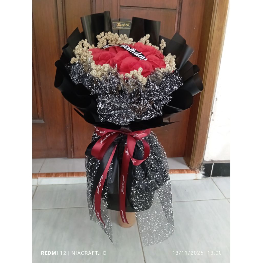 buket bunga mawar buket bunga artificial murah kertas cello hitam