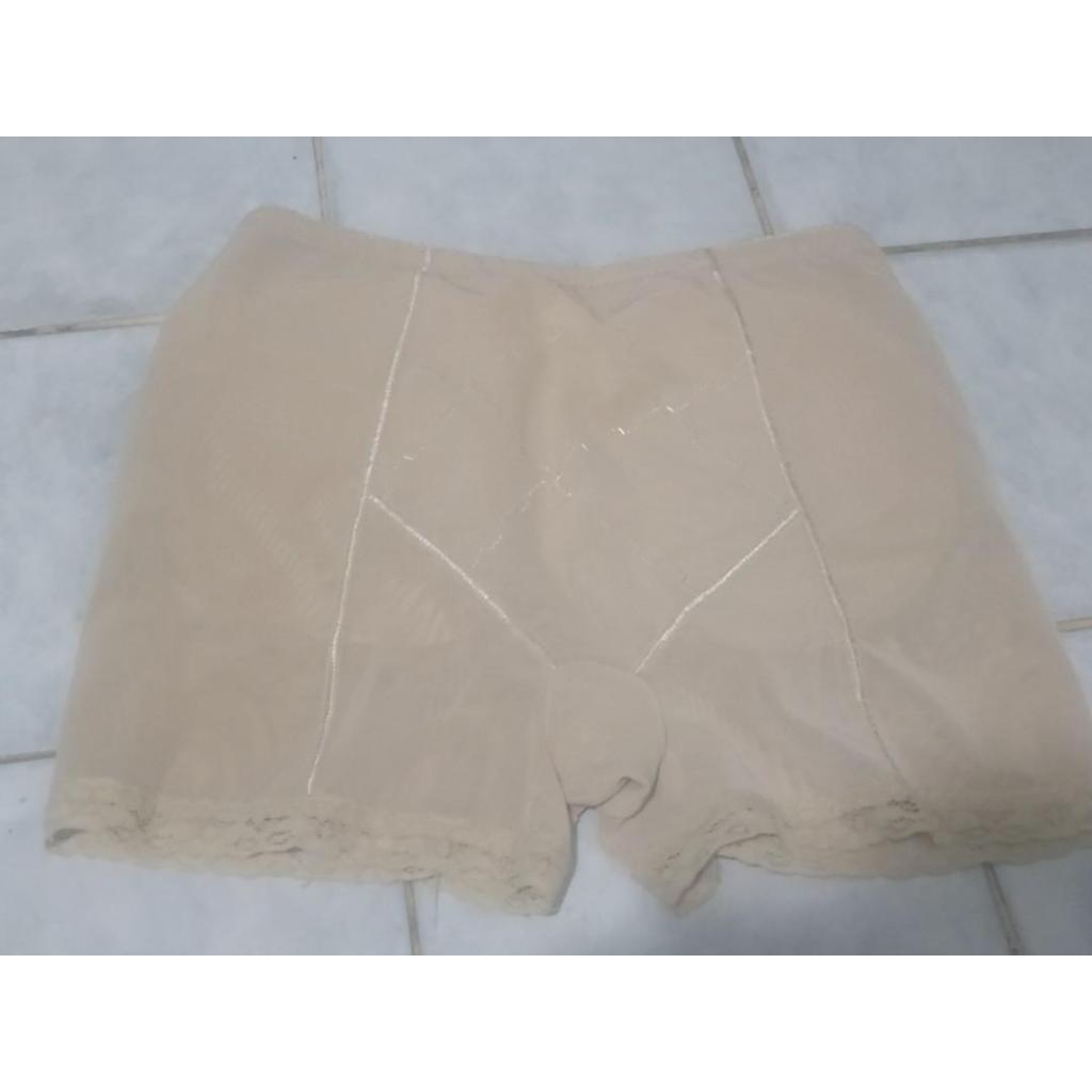 Preloved Celana Korset Cream