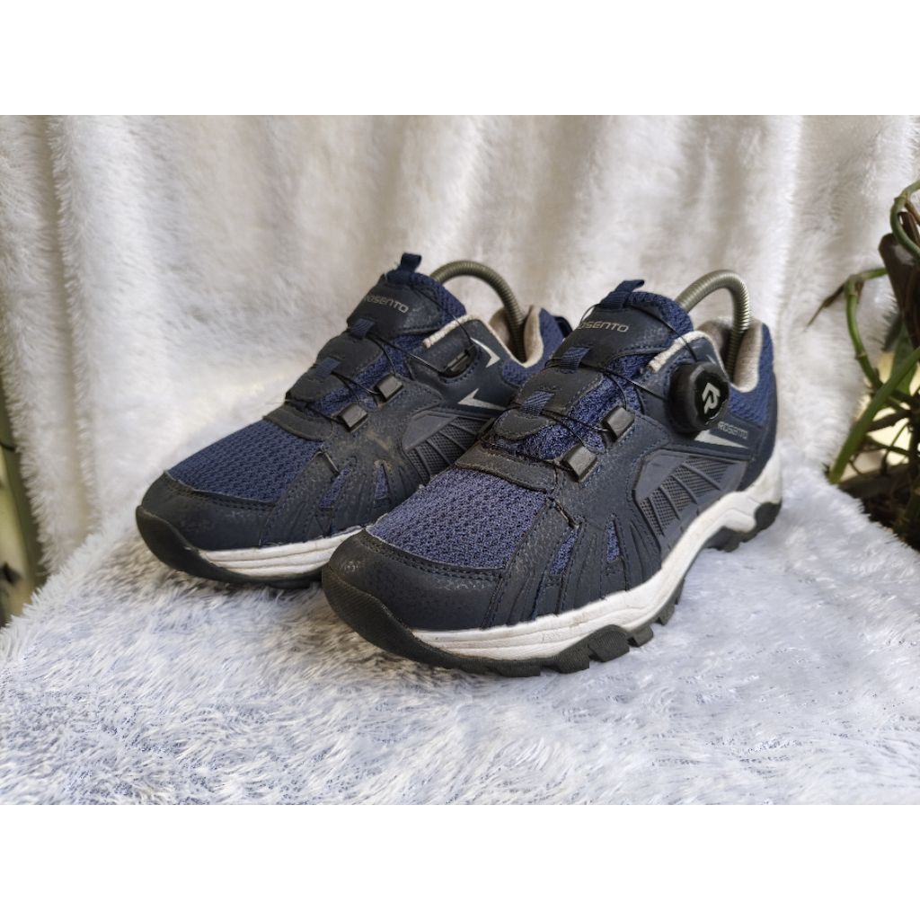 Sepatu Outdoor Rosento Boa Size 40