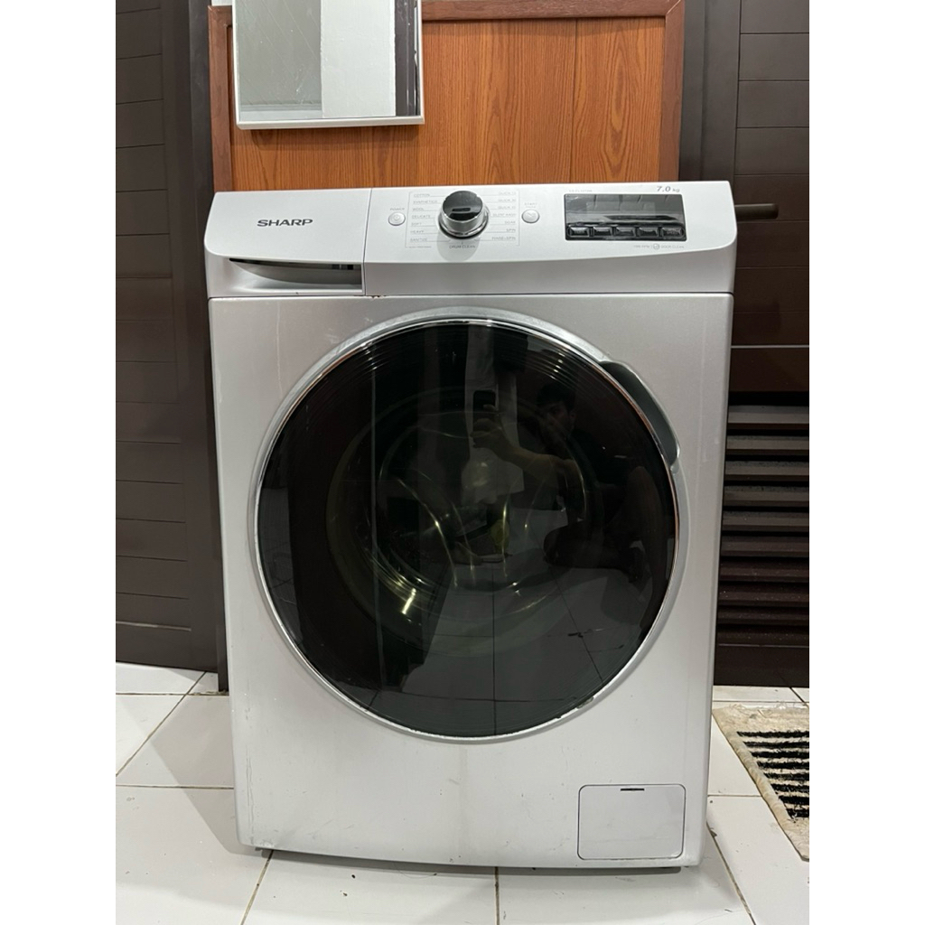 Mesin Cuci Bekas Sharp ES-FL1073W 7.0kg Front Loading