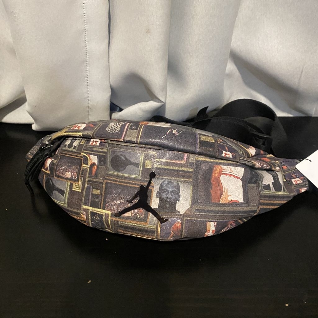 Air Jordan GFX Borough Waistbag / Tas 100% Original