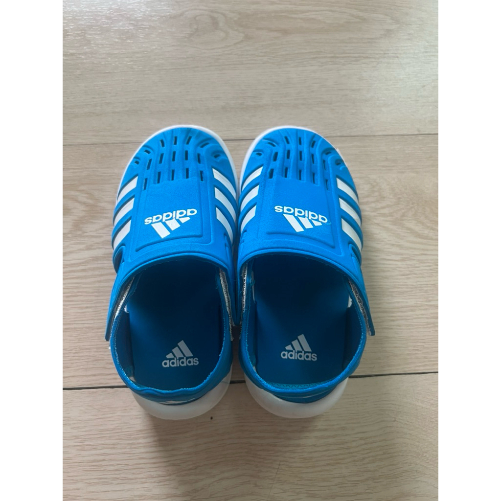Preloved Adidas kids sandals