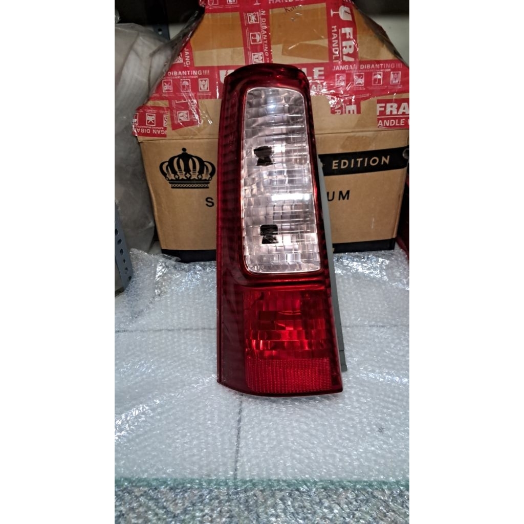 STOPLAMP TOYOTA AVANZA DAIHATSU XENIA OLD SEBELAH KIRI ORIGINAL